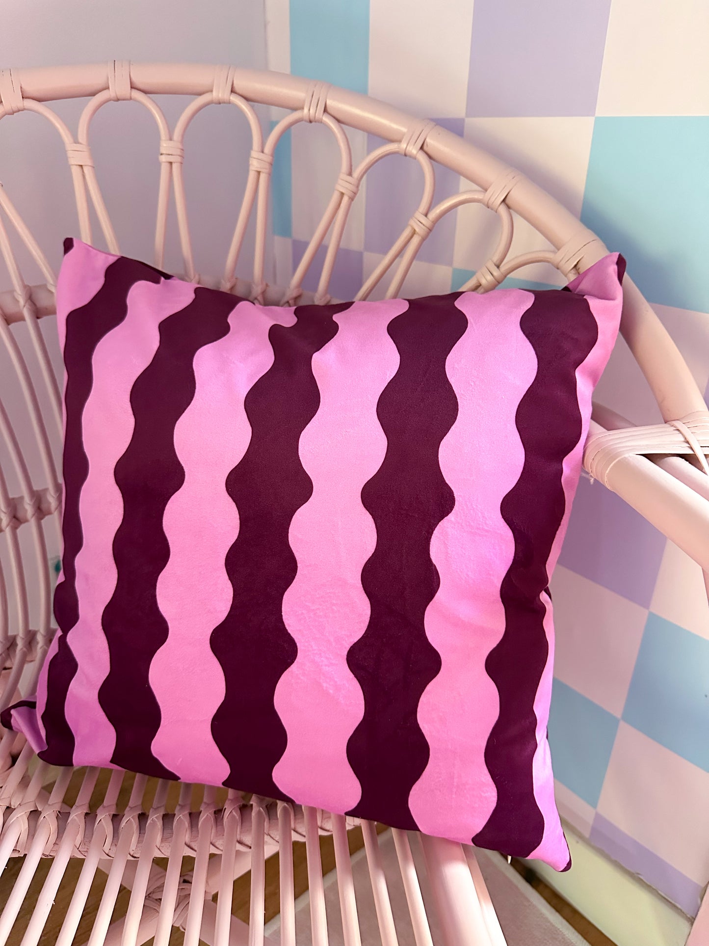 Velvet cushion 45x45, Bold interior decor